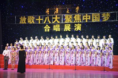 五月的鲜花——记外国语学院“放歌十八大、聚焦中国梦”合唱比赛
