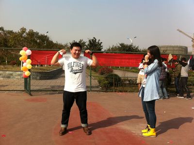 Today is SHERO’s day ---外国语学院女生节系列活动顺利开展